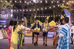 BIB: 
                            <button type="button" onclick="openModal(13717973)" class="btn btn-primary btn-sm float-right btn-popup" data-toggle="modal" data-target=".modal-high-quality">
                        <i class="fas fa-shopping-cart"></i> Add to Cart
                    </button>
                                            <button type="button" onclick="isThisMe(13717973, true)" class="btn btn-success btn-sm float-right btn-popup btn-isme hidden" data-toggle="tooltip" data-placement="bottom" title="นี่คือรูปของคุณใช่ไหม คลิกที่นี่เพื่อเอาเข้าอัลบั้ม">
                        <i class="fas fa-plus"></i> Add to album
                    </button>
                    <button type="button" onclick="isThisMe(13717973, false)" class="btn btn-warning btn-sm float-right btn-popup btn-isnotme hidden">
                        <i class="fas fa-ban"></i> Remove from album
                    </button>